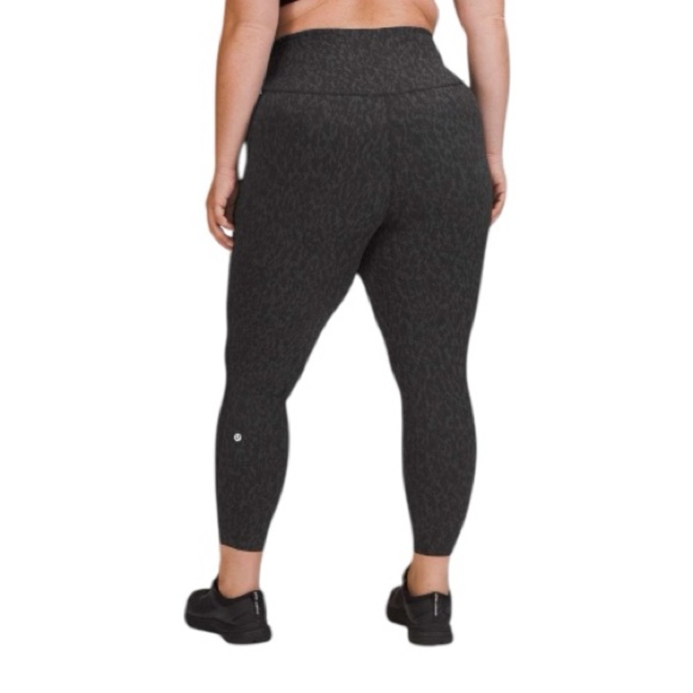 NWT Lululemon Base Pace High-Rise Tight 25"